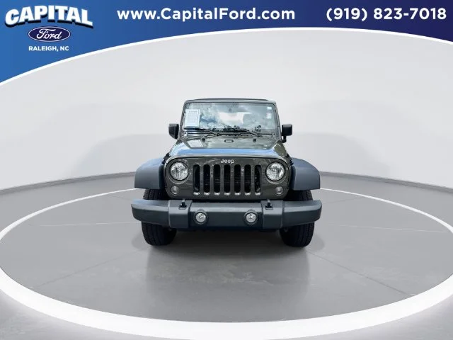 Used 2015 Green Jeep Unlimited Sport image 3