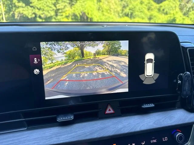 Used 2023 Black Kia X-Line image 21