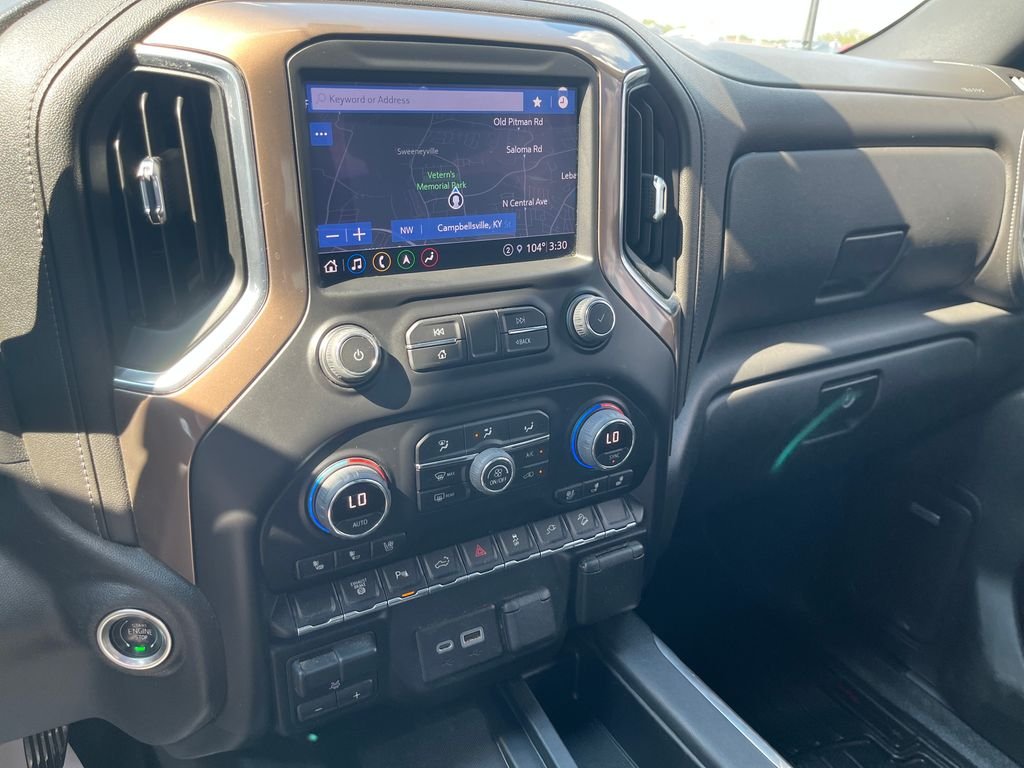Used 2022 Silver Chevrolet High Country image 16