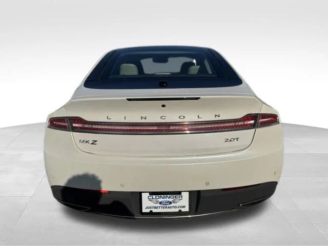 Used 2017 White Lincoln Reserve image 6