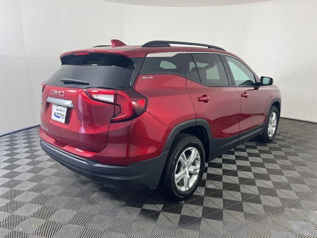 Used 2023 Volcanic Red Tintcoat GMC SLE image 24