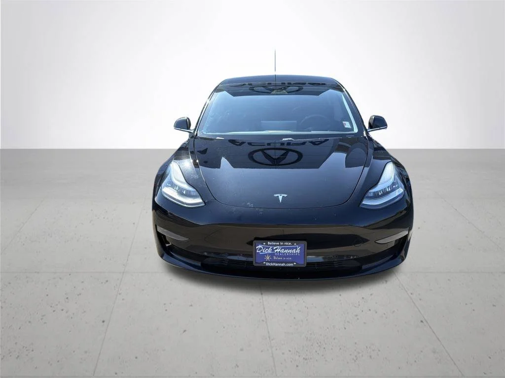Used 2019 Black Tesla Performance image 2