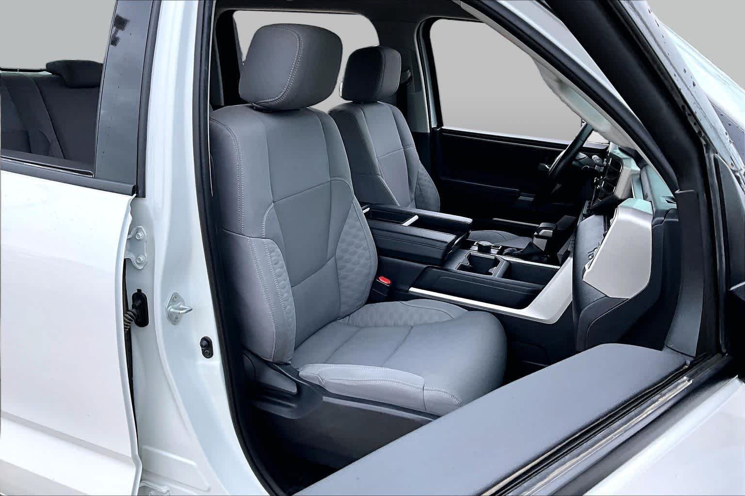 Used 2023 Ice Cap Toyota SR5 image 9