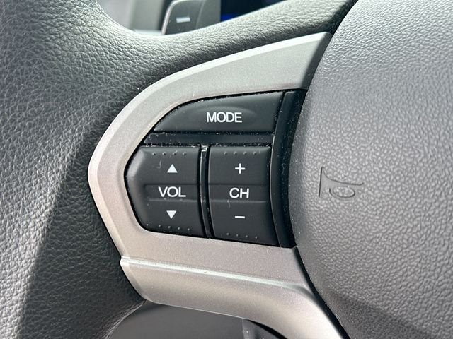 Used 2015  Honda Base image 40