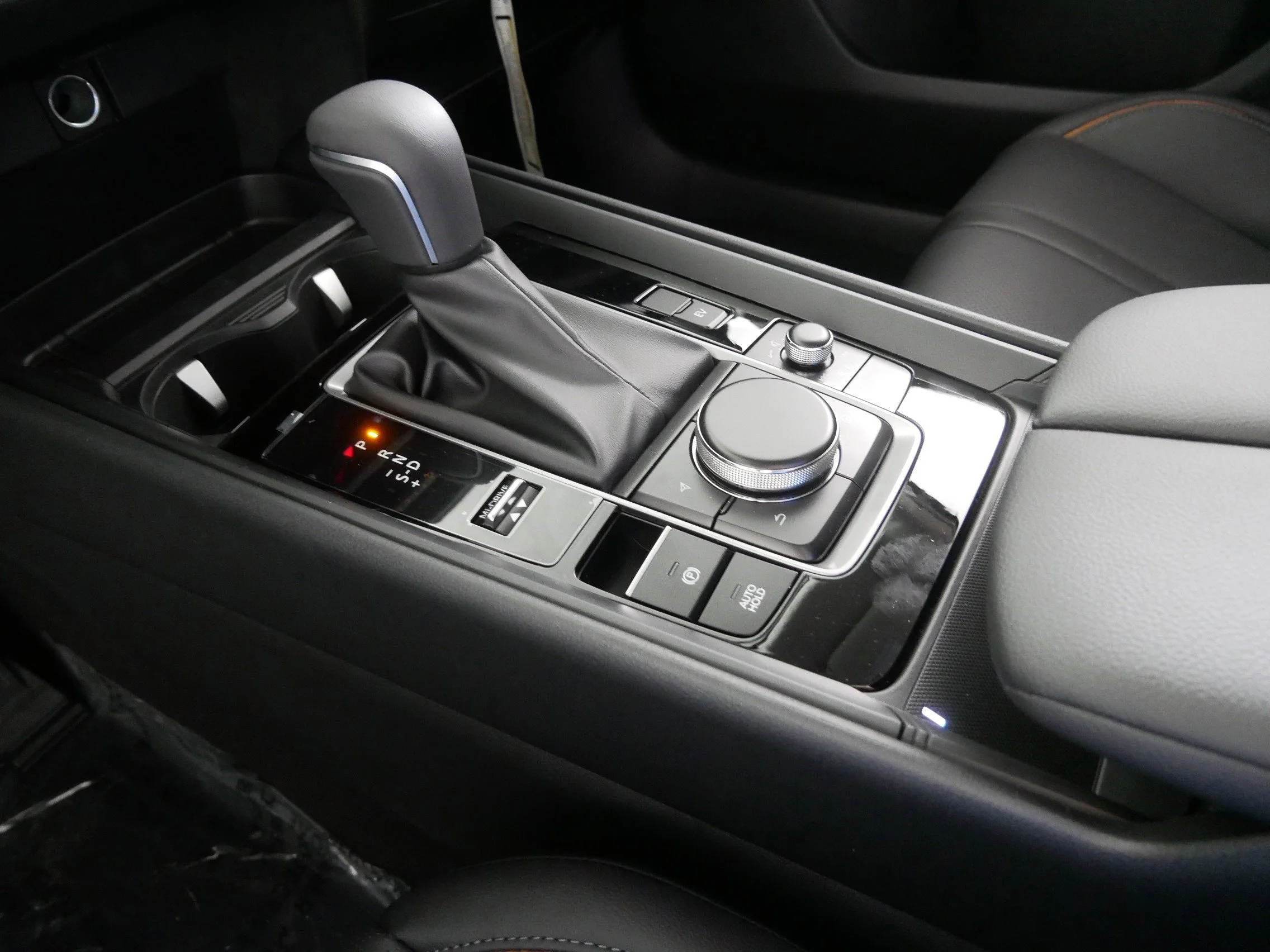 New 2026 Wind Chill Pearl Mazda Premium image 6