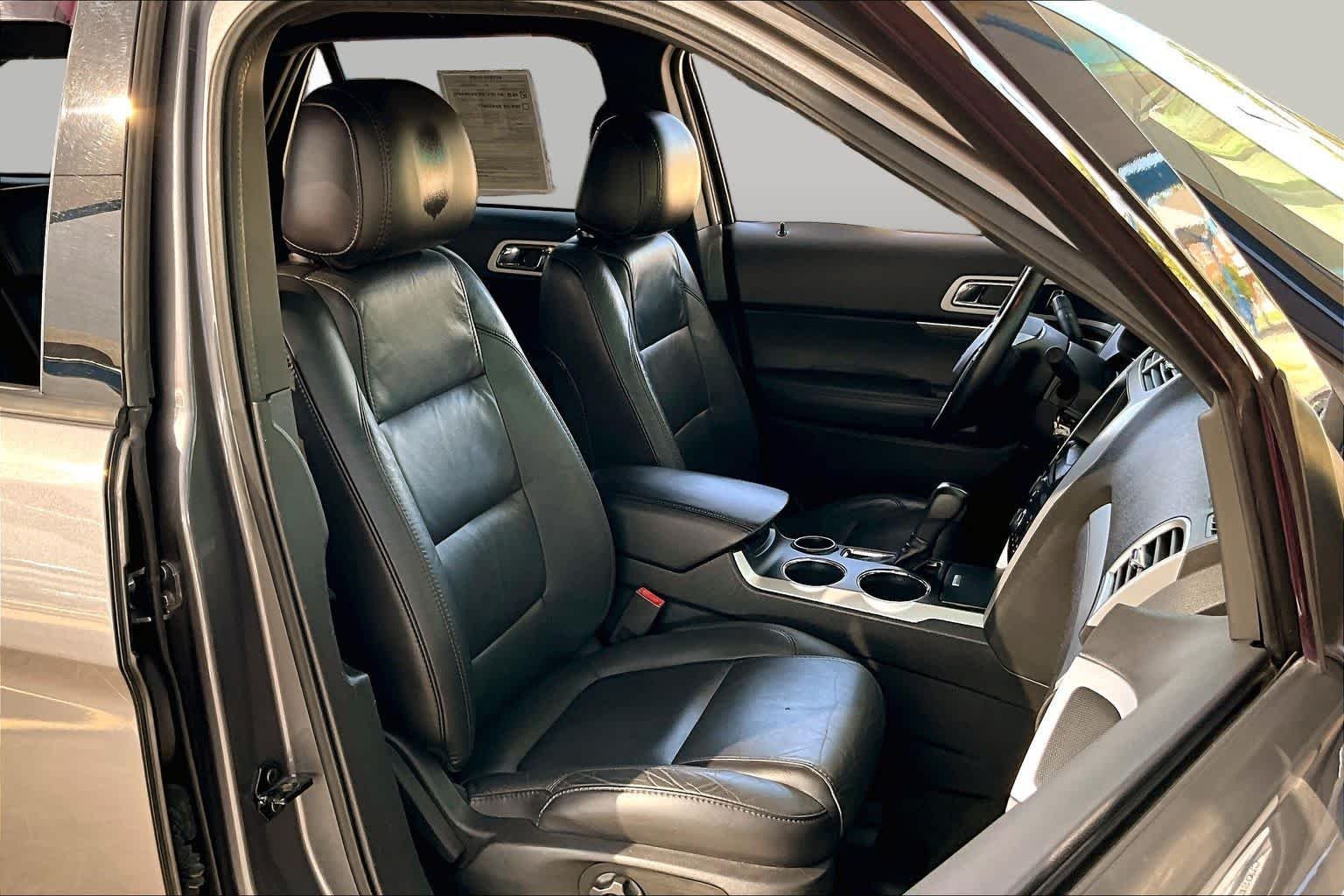 Used 2014 Sterling Gray Metallic Ford XLT image 9