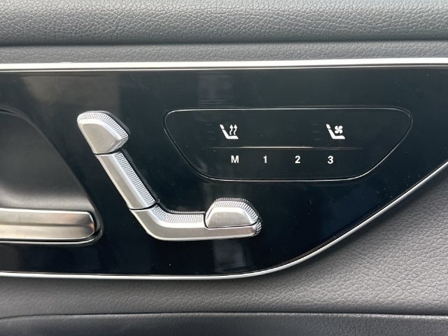 Used 2026 Black Mercedes-Benz GLC 300 image 21