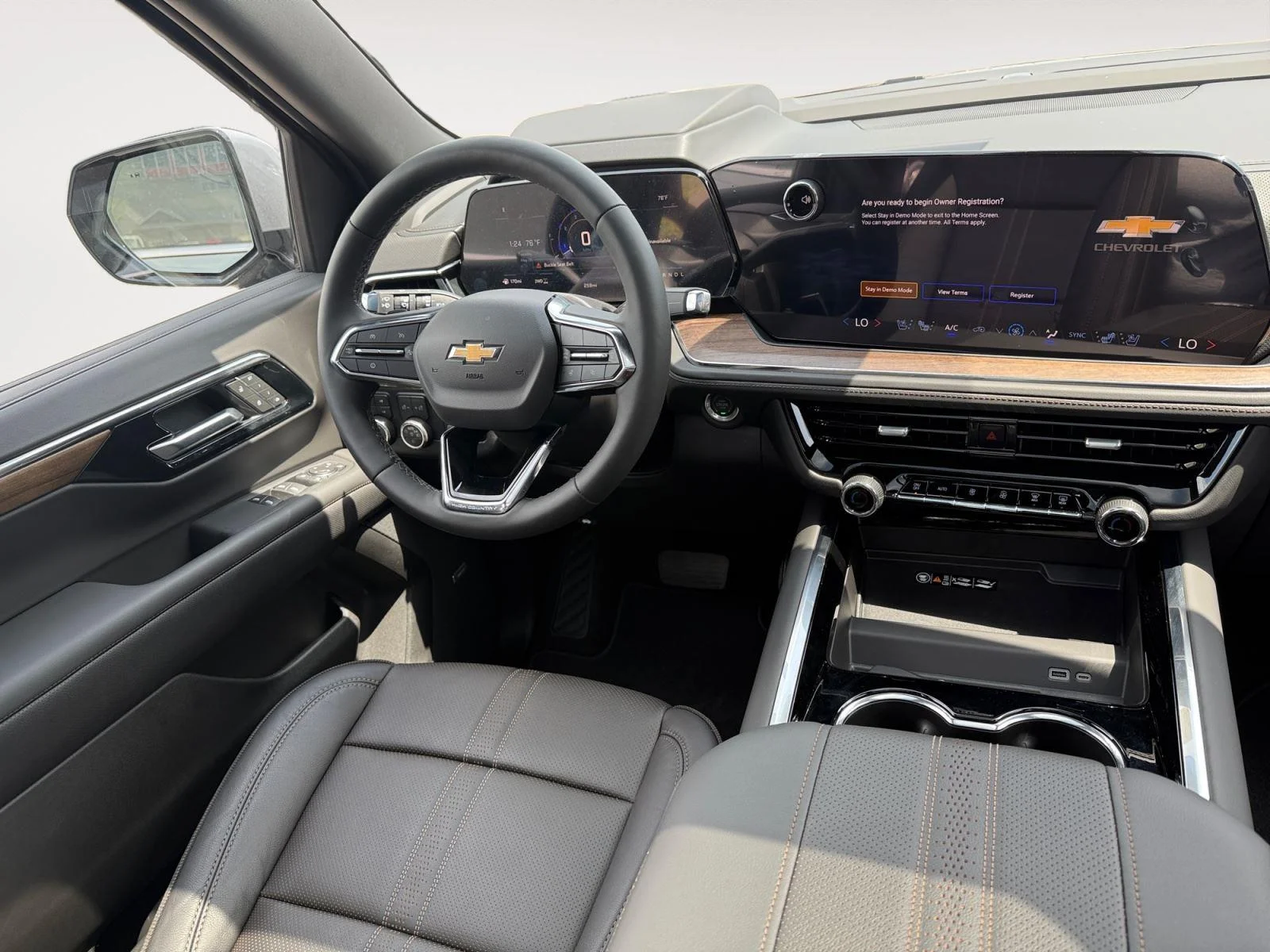 2026 Chevrolet Suburban High Country - Photo 11