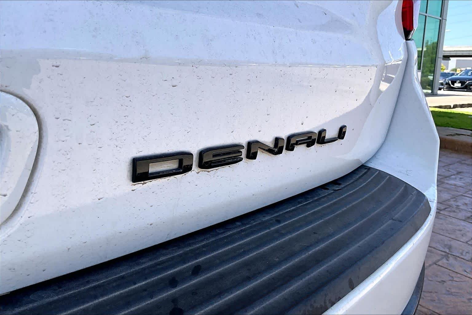 Used 2021 Summit White GMC Denali image 9