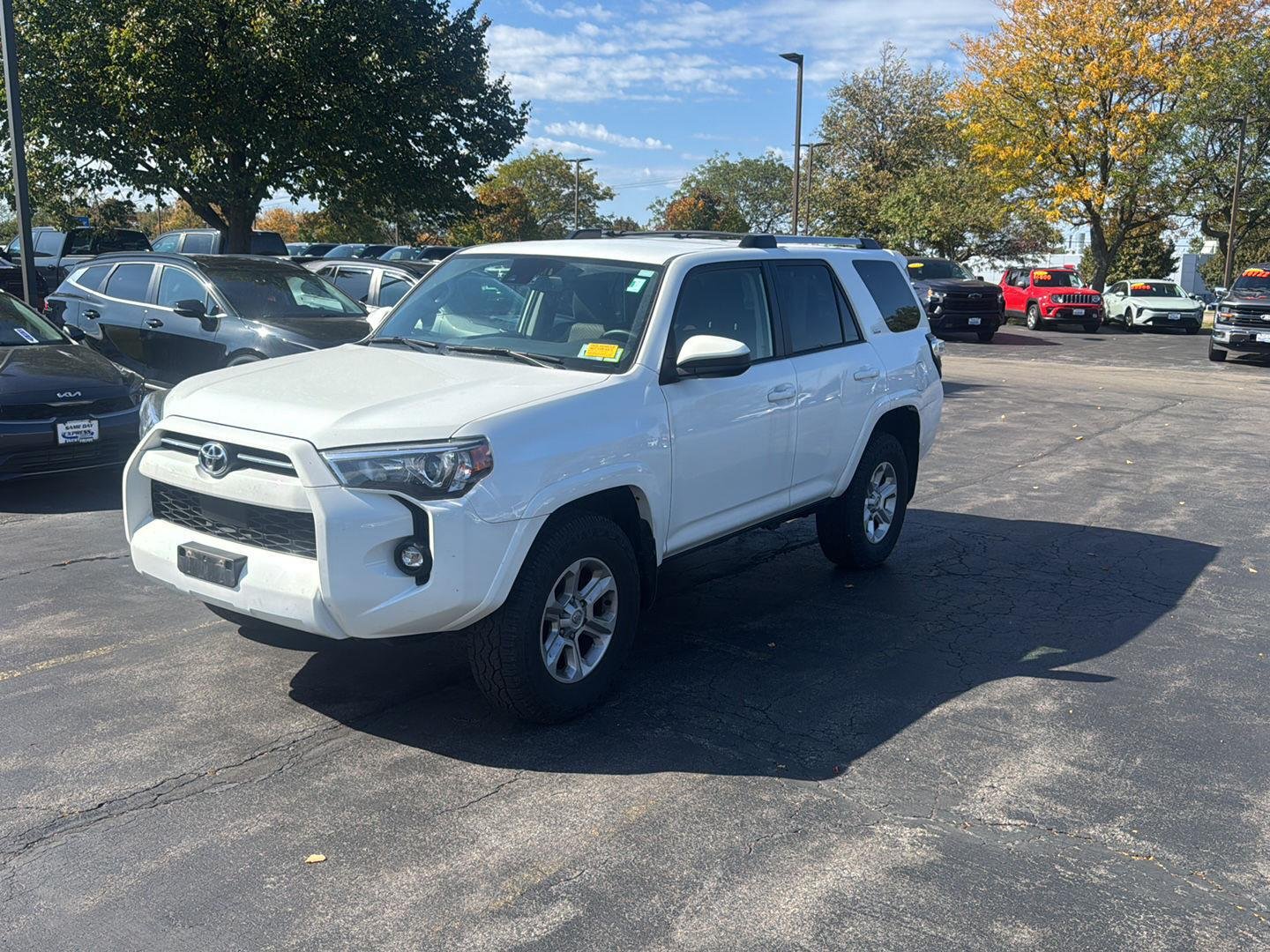 Used 2022 Super White Toyota SR5 image 5