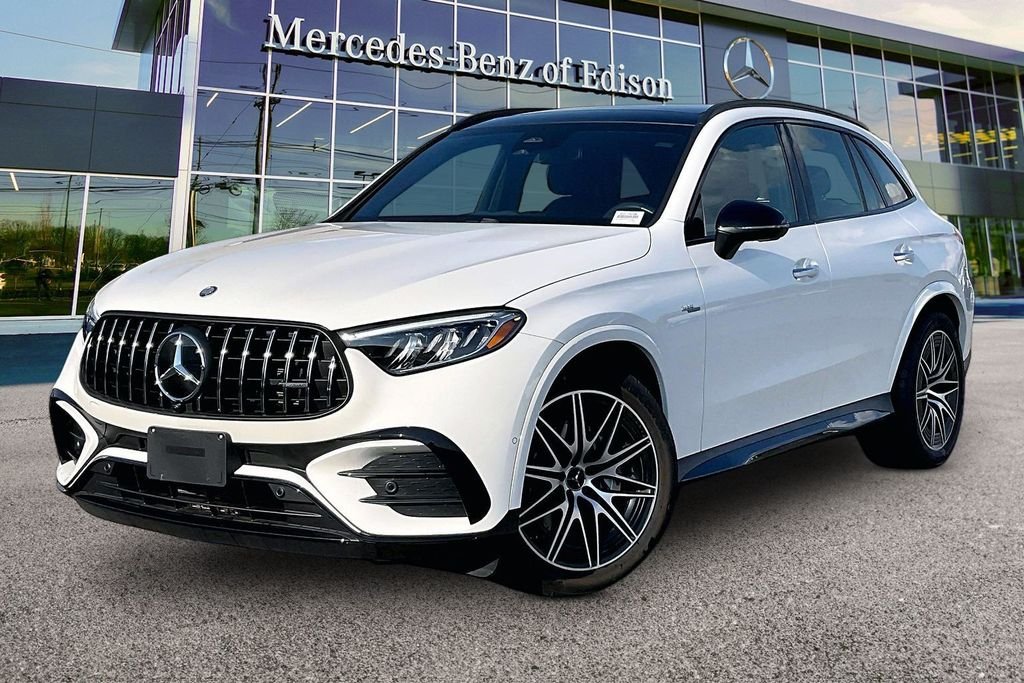 2025 Mercedes-Benz GLC AMG GLC43 - Photo 9