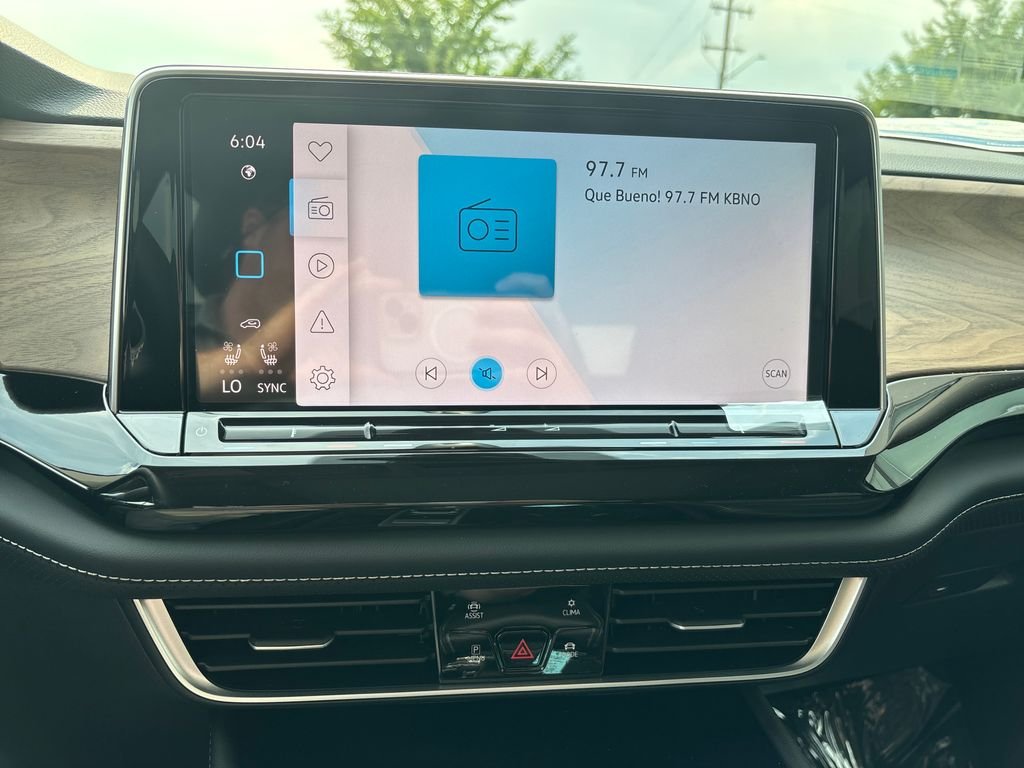 New 2026 Deep Black Pearl Volkswagen 2.0T SE w/Technology image 15