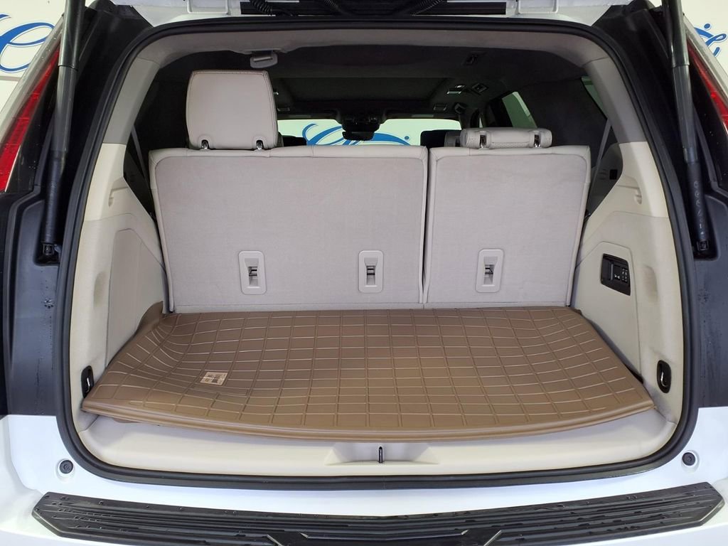 Used 2022 Crystal White Tricoat Cadillac Premium Luxury Platinum image 8