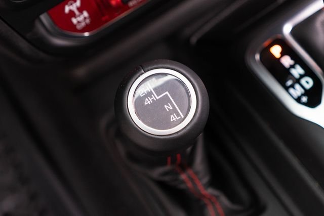 Used 2019 Crystal Metallic Jeep Unlimited Rubicon image 27