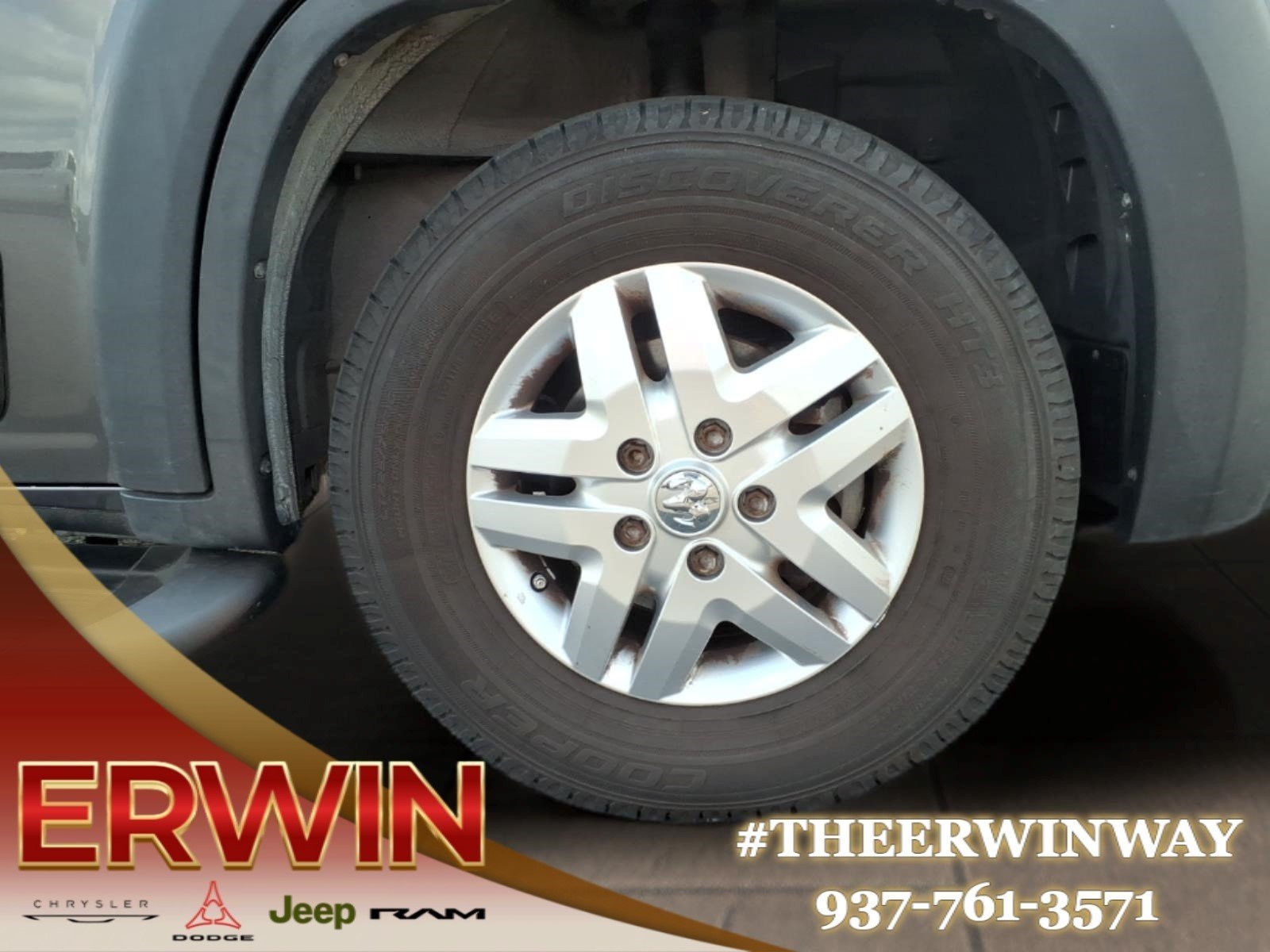 Used 2021 Granite Crystal Metallic Clear Coat RAM 1500 136 WB image 9
