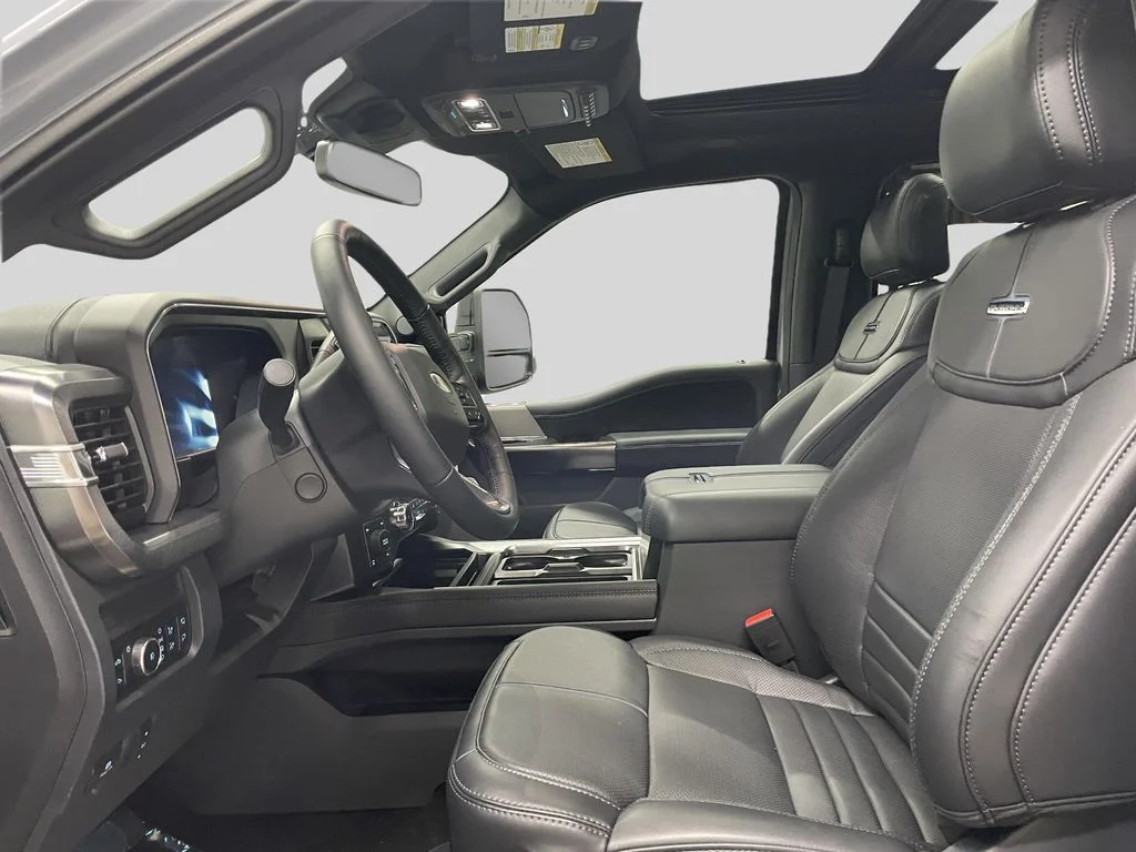 2026 Ford F-250 Super Duty Platinum - Photo 11
