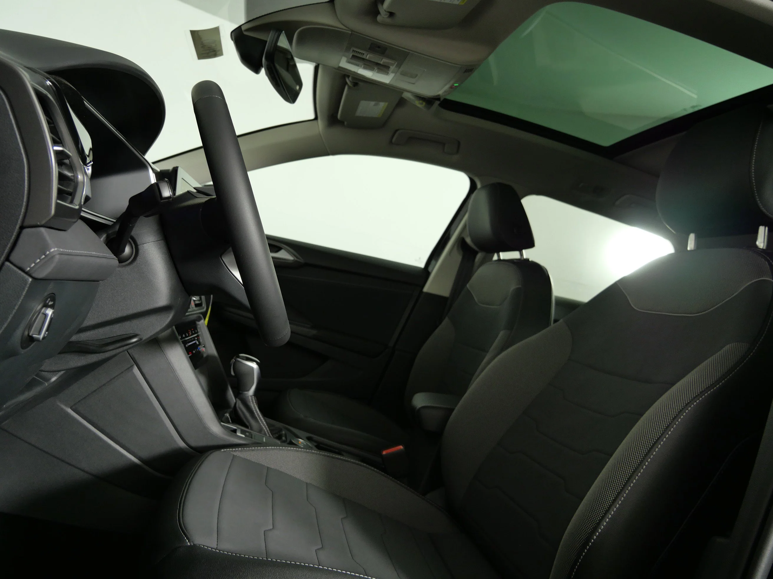 New 2026 Deep Black Pearl Volkswagen SE Black image 23