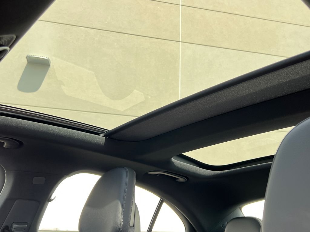 New 2026 MANUFAKTUR Alpine Grey Mercedes-Benz E 350 image 21