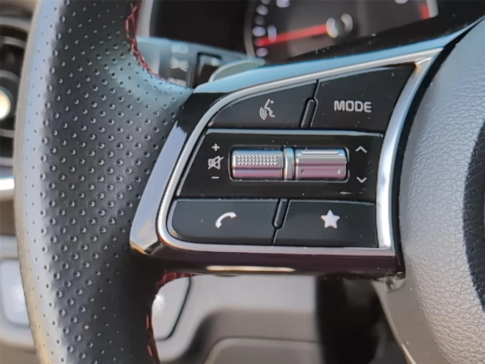 Used 2024 Aurora Black Pearl Kia GT image 30
