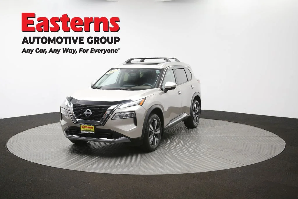 Used 2023 Gold Nissan SL image 57