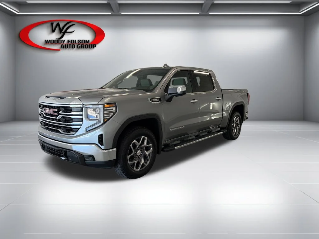 New 2026 Sterling Metallic GMC SLT image 3
