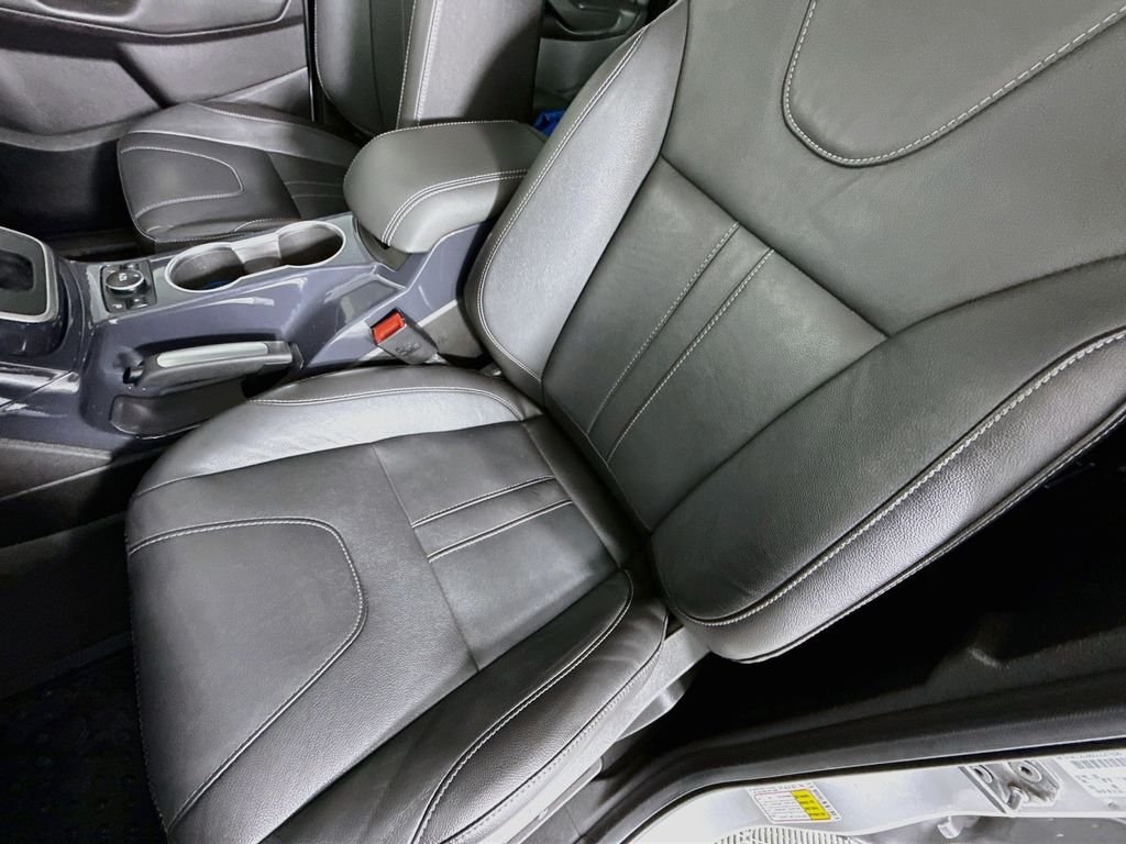 Used 2013 Silver Ford Titanium image 20