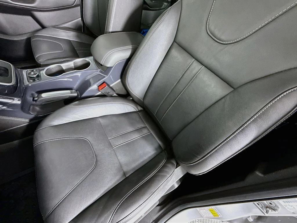 Used 2013 Ingot Silver Ford Titanium image 20