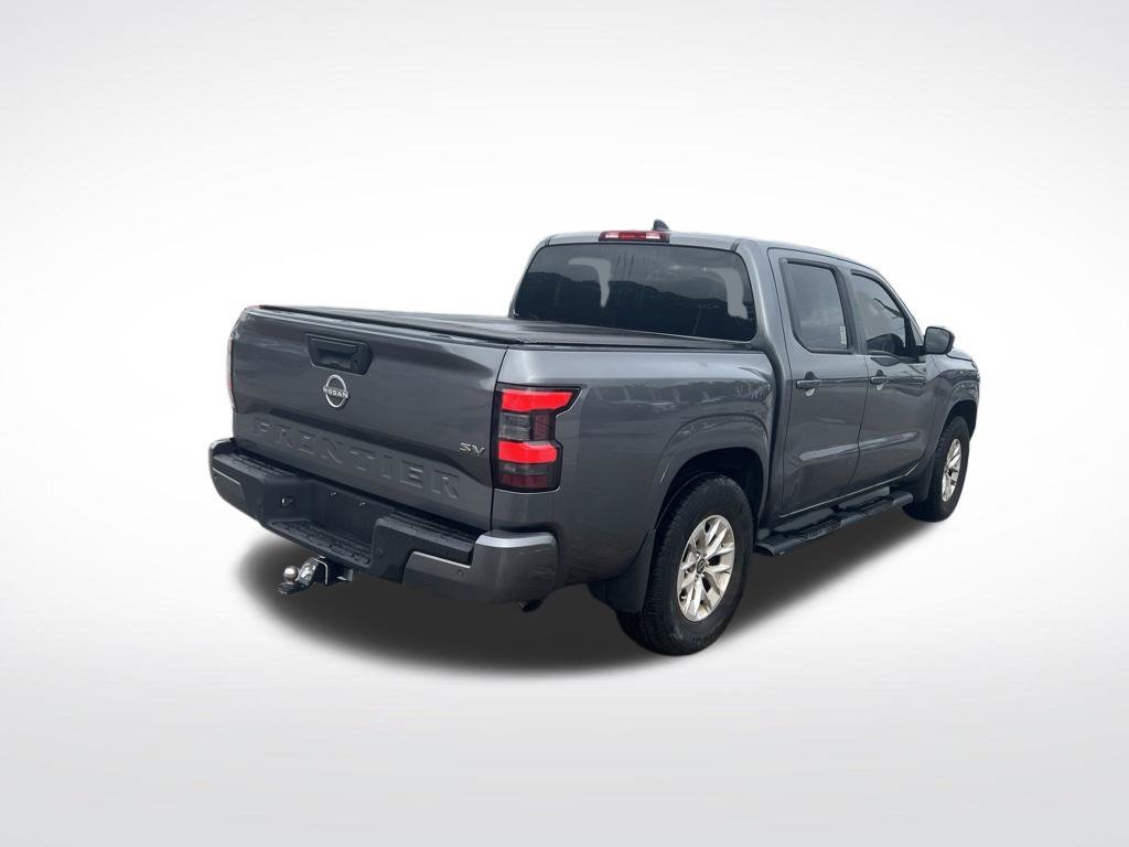 Used 2024 Gray Nissan SV image 3