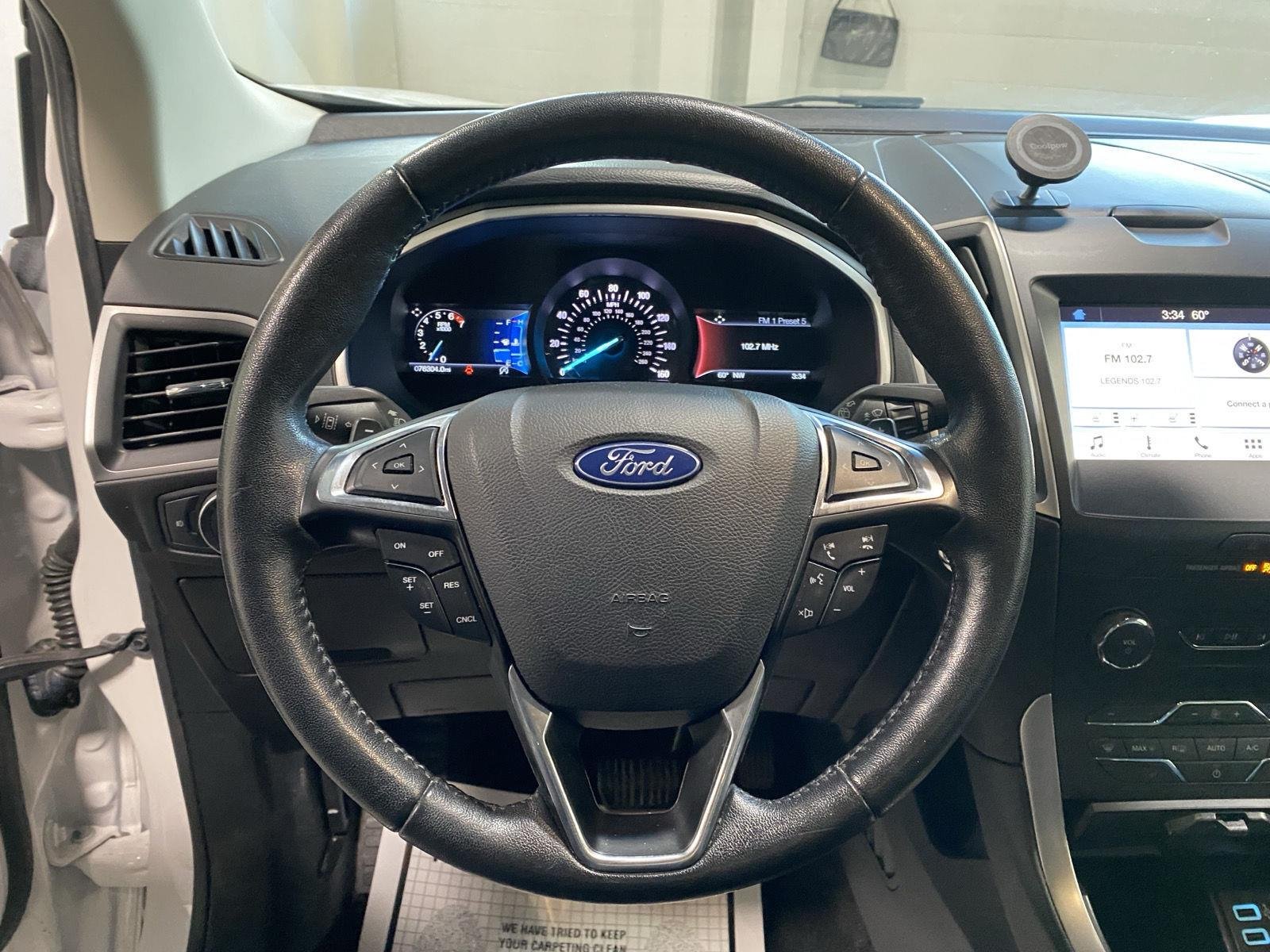 Used 2019 White Platinum Metallic Tri-Coat Ford SEL image 21