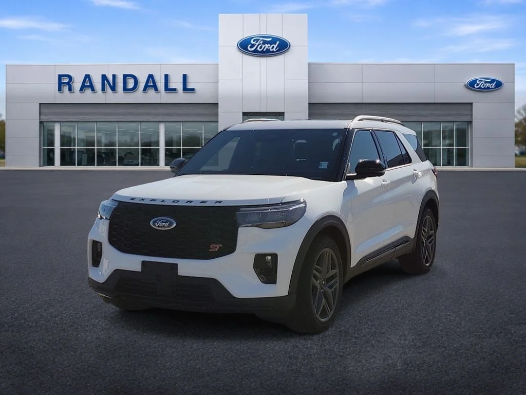 New 2026 Star White Metallic Tri-Coat Ford ST image 2