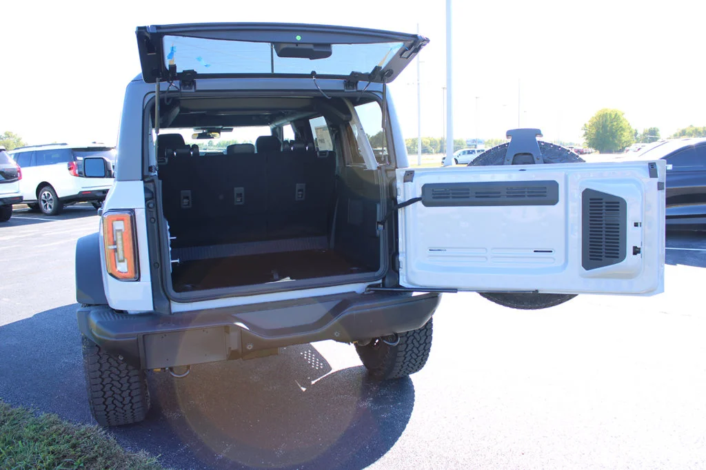 New 2026 Avalanche Gray Ford Badlands® image 13