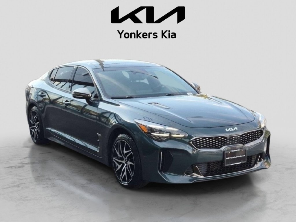 Certified Used 2022 Green Kia GT-Line image 3