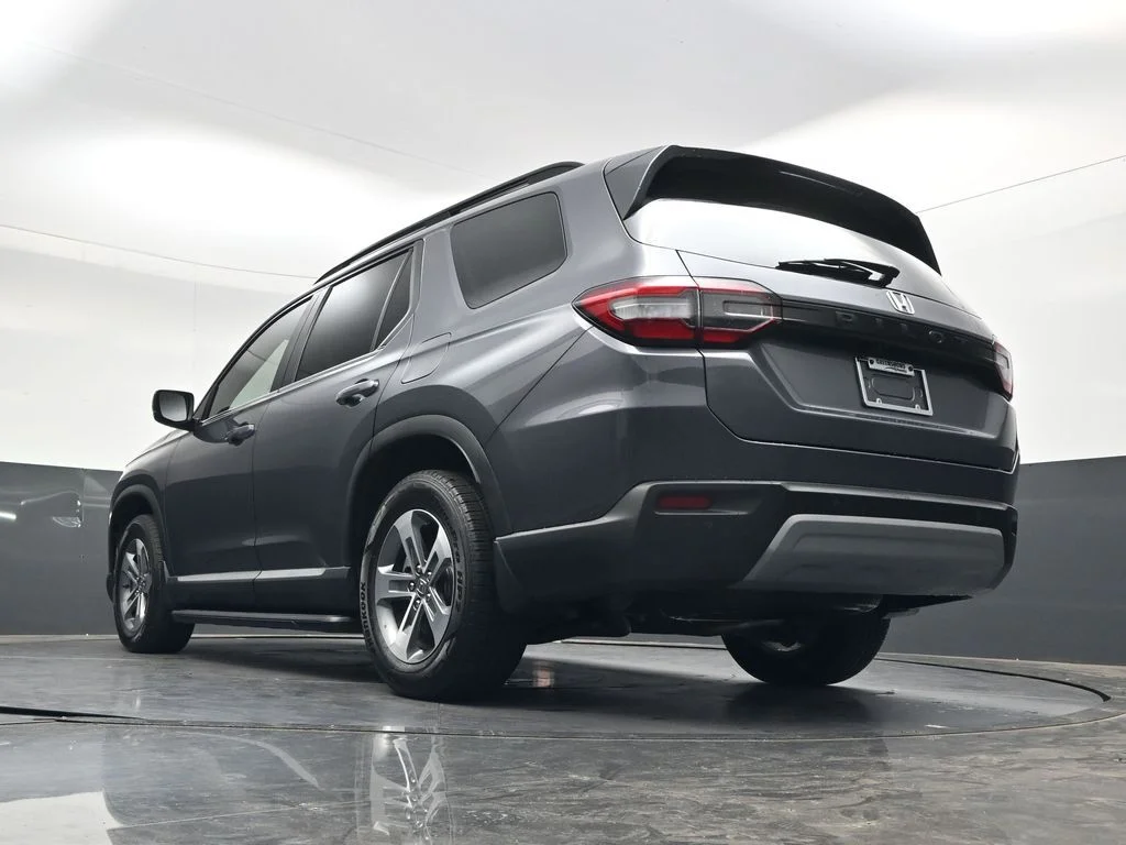 Used 2025 Modern Steel Metallic Honda EX-L image 44
