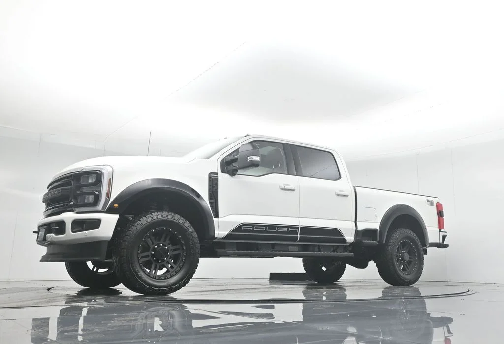 New 2026 Star White Metallic Tri-Coat Ford Lariat image 54