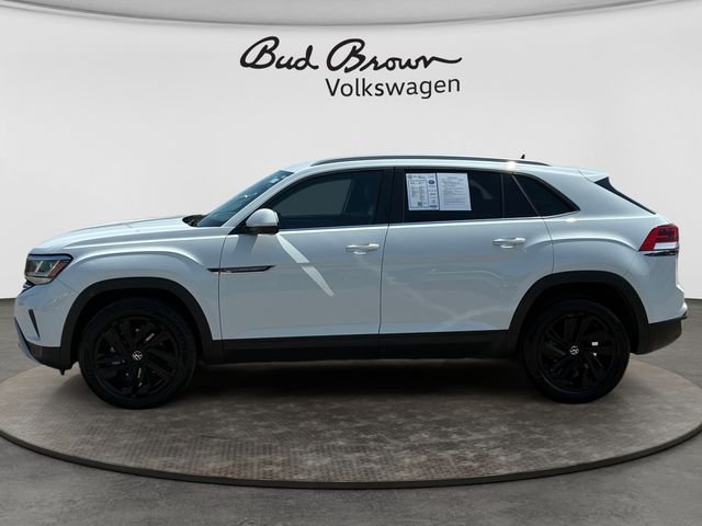 Used 2020 Volkswagen Atlas Cross Sport SE w/Tech with VIN 1V21E2CA8LC208523 for sale in Kansas City
