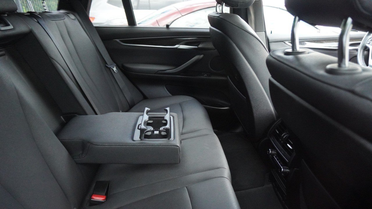 Used 2018 Black BMW sDrive35i image 11
