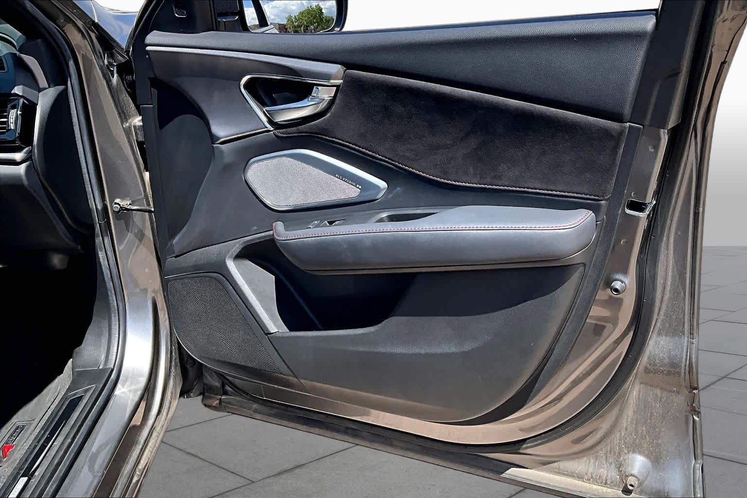 Used 2024 Liquid Carbon Metallic Acura w/A-Spec Package image 20