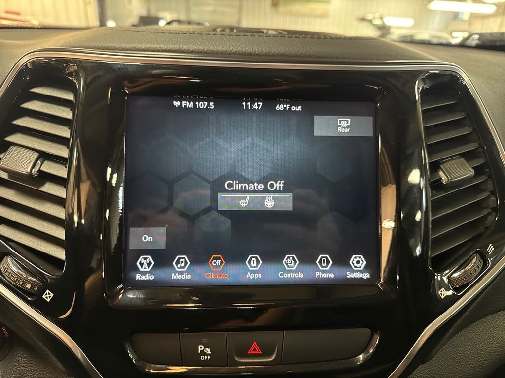 Used 2020 Gray Jeep Limited image 23