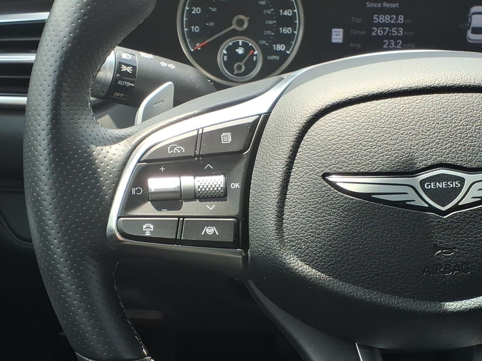 2025 GENESIS G70 Standard - Photo 14