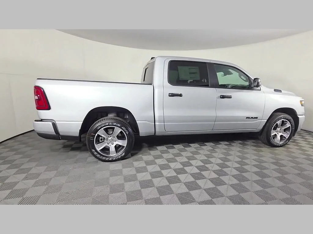 New 2026 Silver Zynith Exterior Paint RAM Express image 26