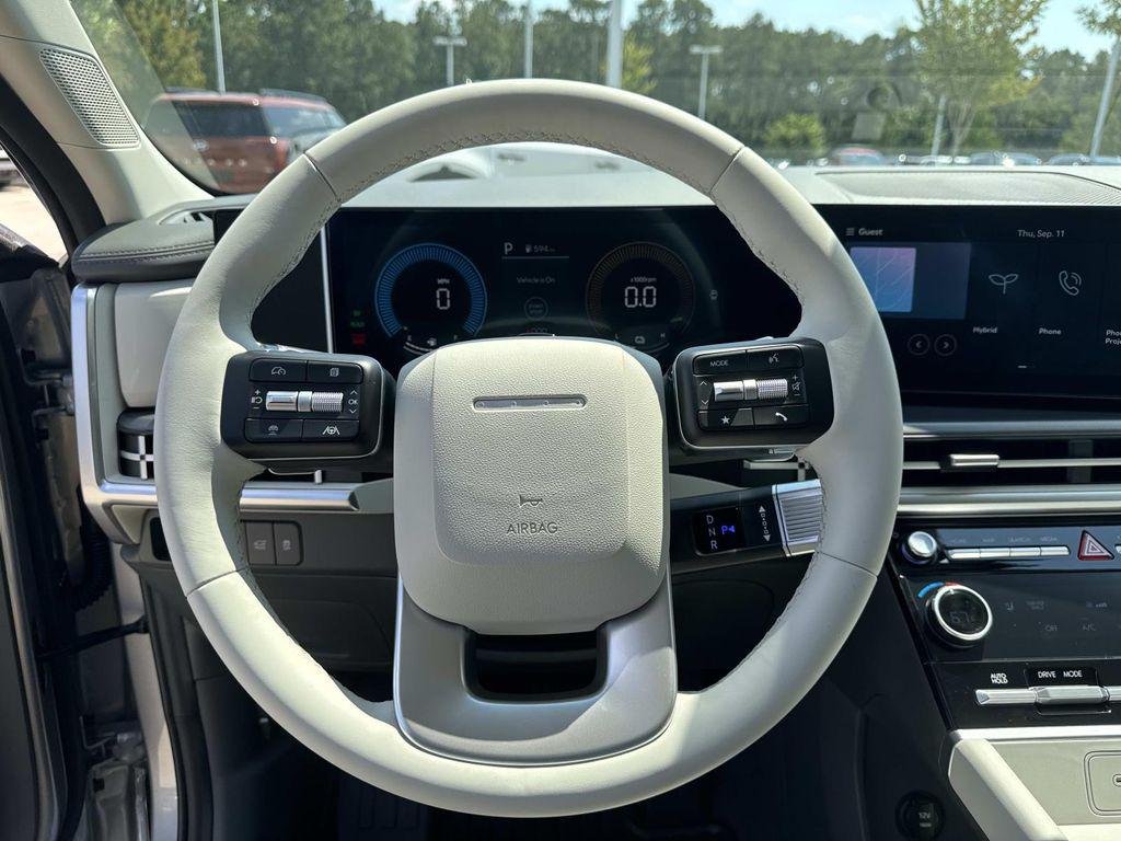 New 2026 Shimmering Silver Hyundai SEL image 9
