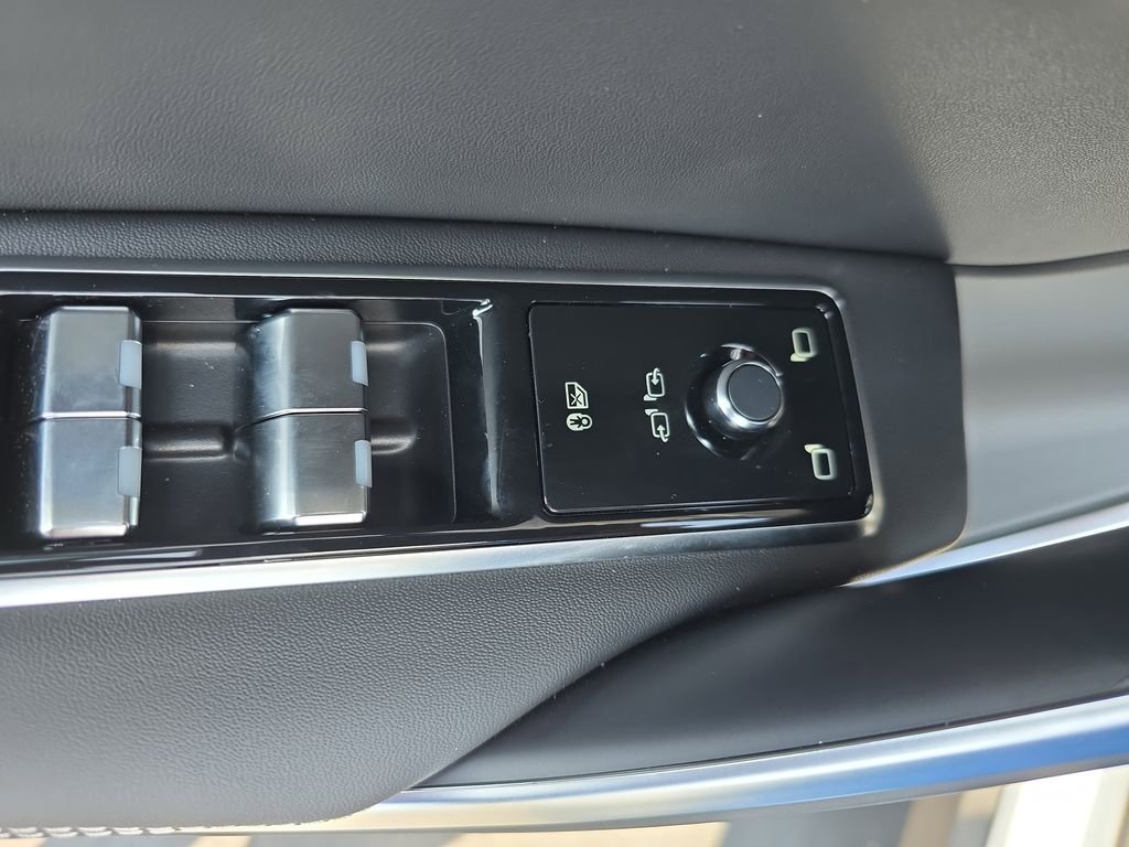 2026 Jaguar F-Pace R-Dynamic S - Photo 35