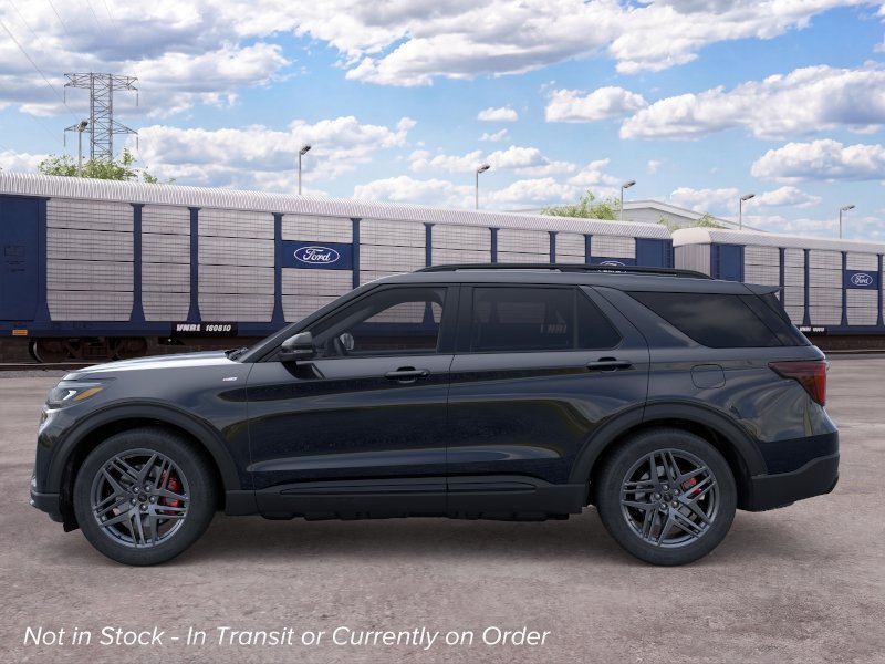 New 2026 Agate Black Metallic Ford ST-Line image 3