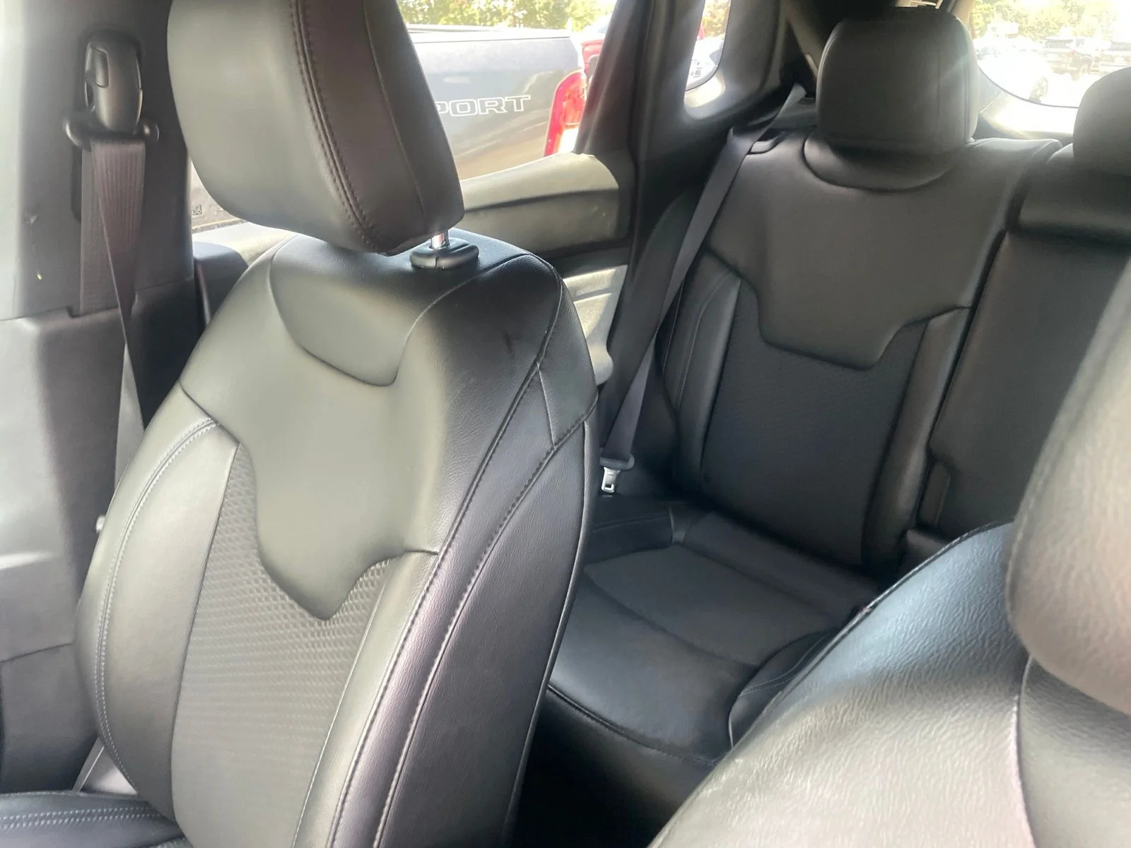 Used 2025 Black Jeep Latitude image 22