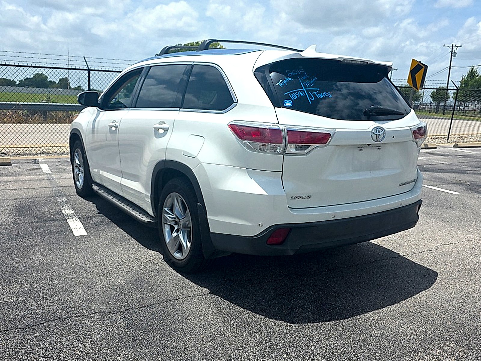 Used 2015 Blizzard Pearl Toyota Limited V6 image 13