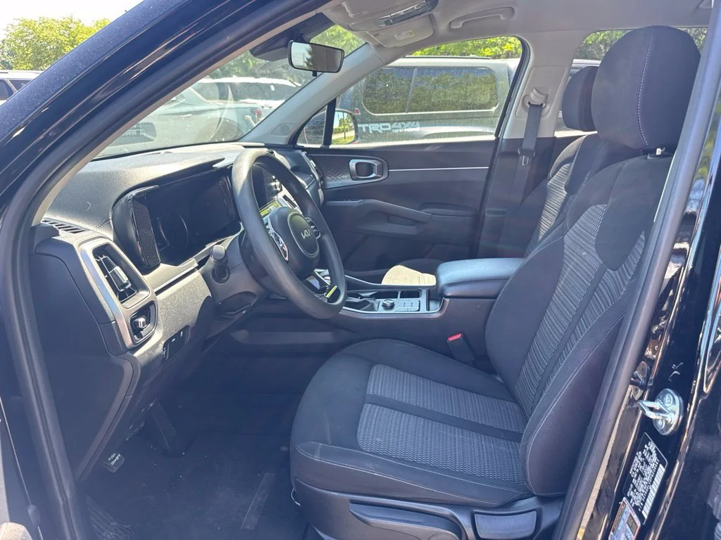 Used 2023 Black Kia LX image 37