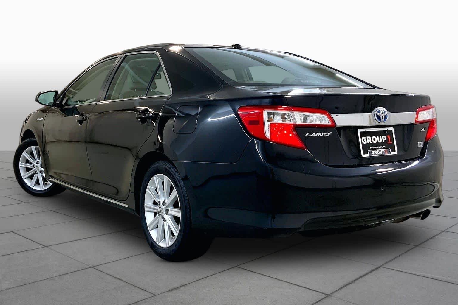 Used 2012 Attitude Black Metallic Toyota XLE image 11