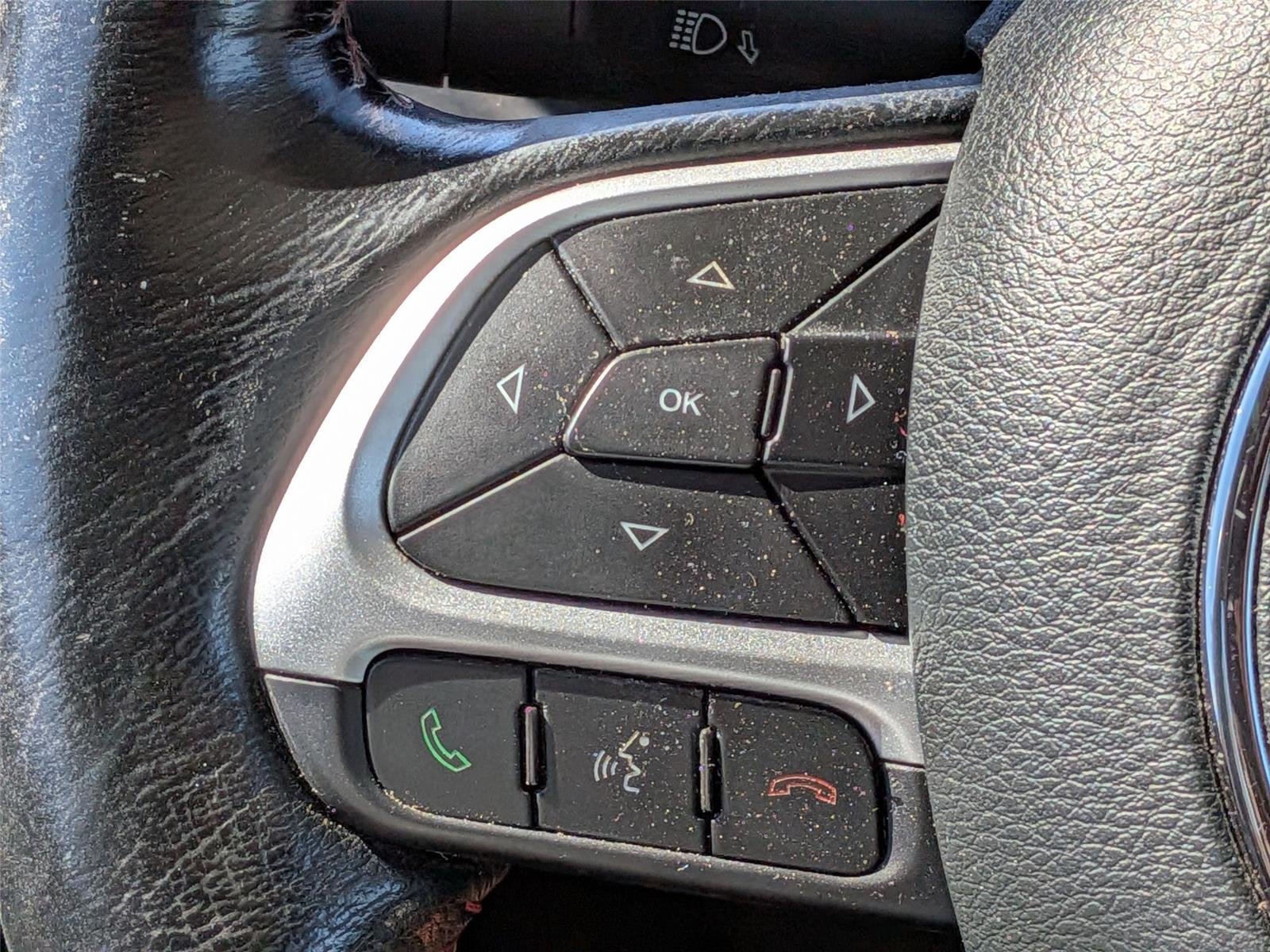 Used 2019 Solar Yellow Clearcoat Jeep Trailhawk image 22