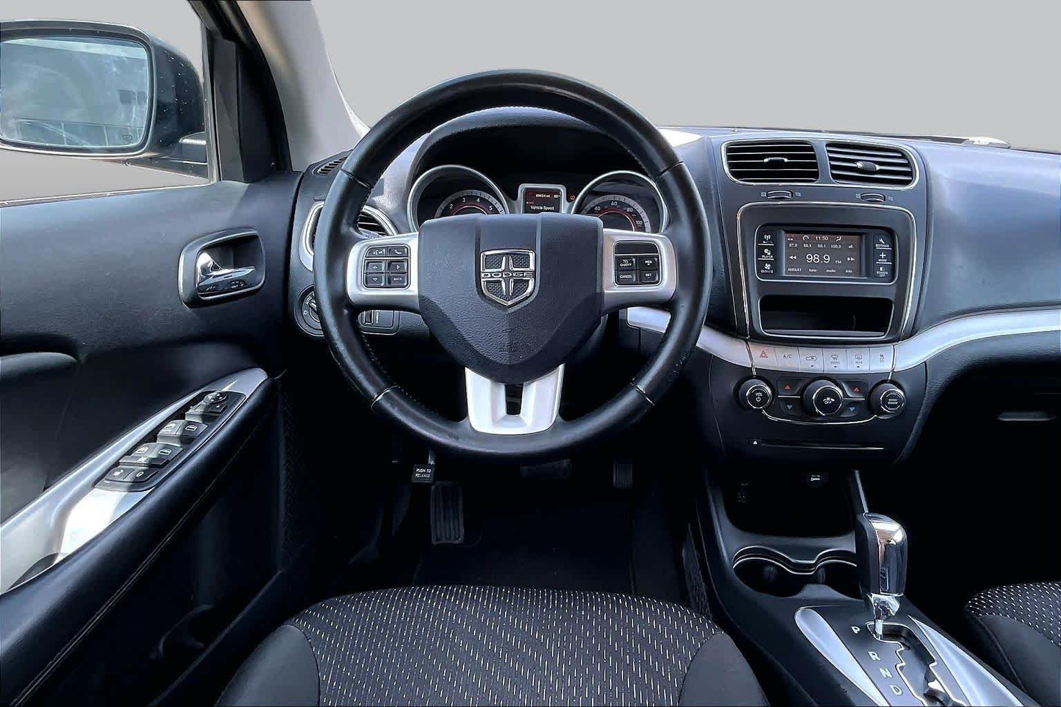Used 2019 Granite Pearlcoat Dodge SE image 6