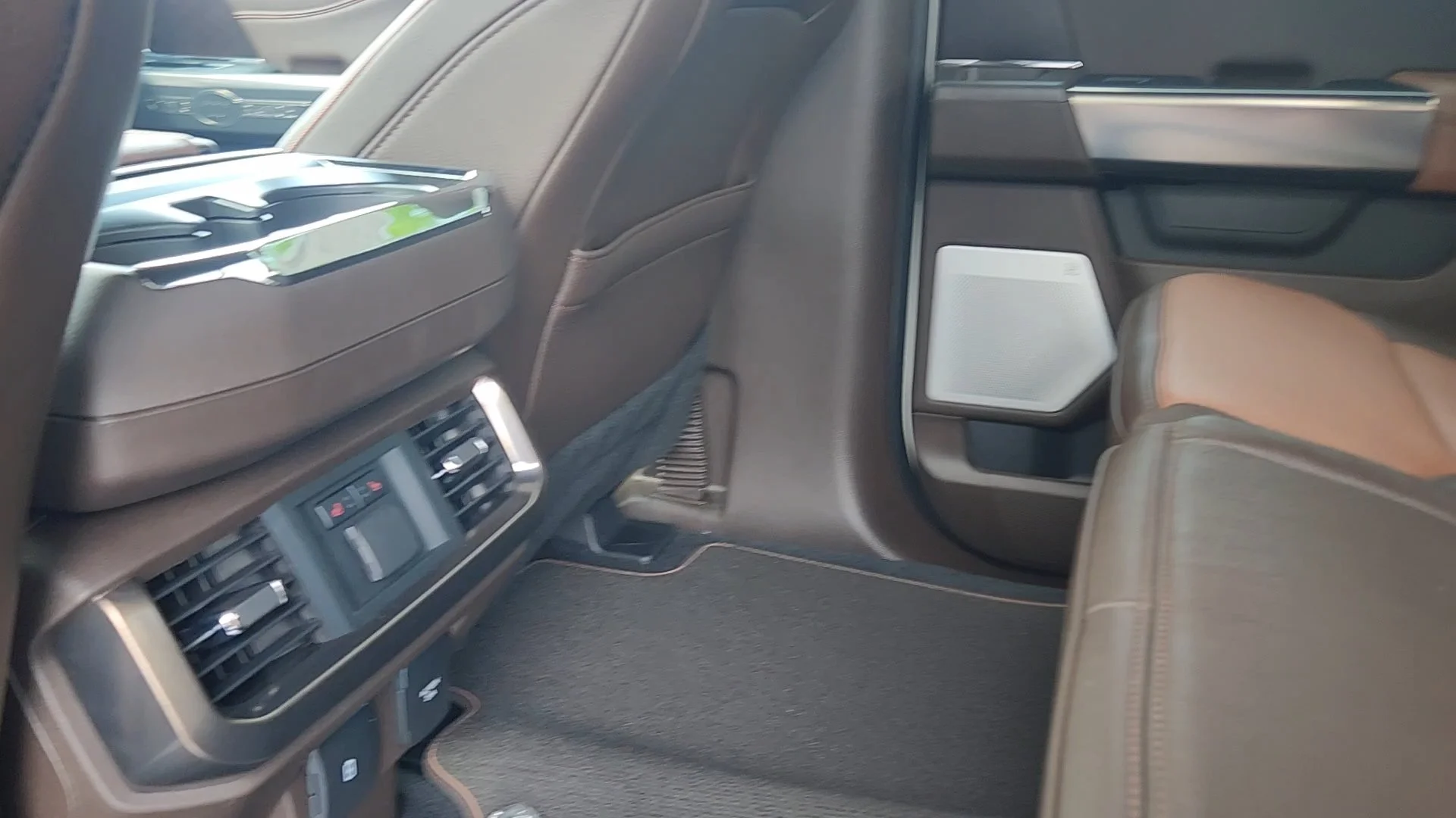 New 2026 Star White Metallic Tri-Coat Ford King Ranch image 38